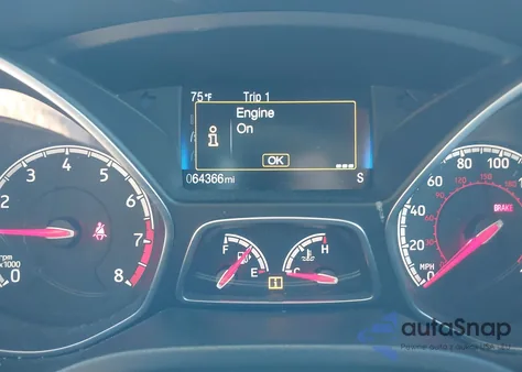 2018 Ford Focus St z USA, uszkodzony, nr VIN 1FADP3L94JL320825